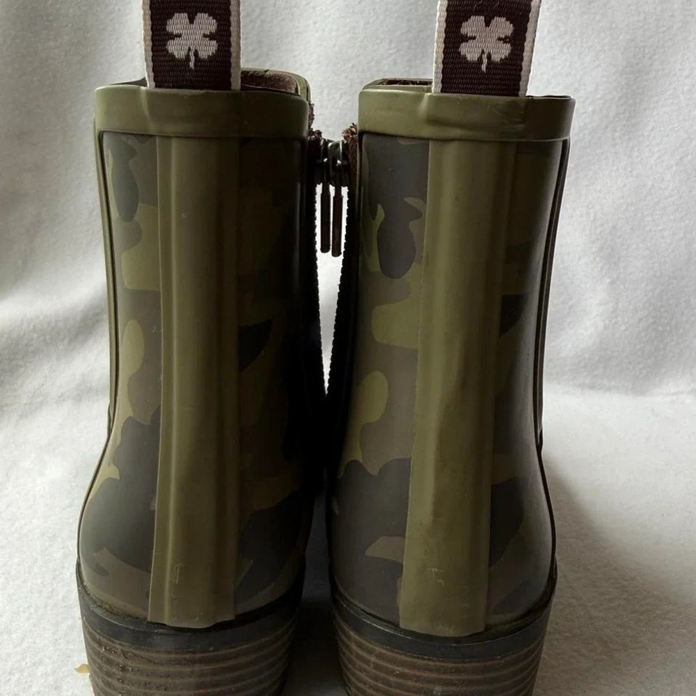 Lucky Brand Basel Camo Rain Boots Womens 10 Olive Green Ankle Booties Waterproof